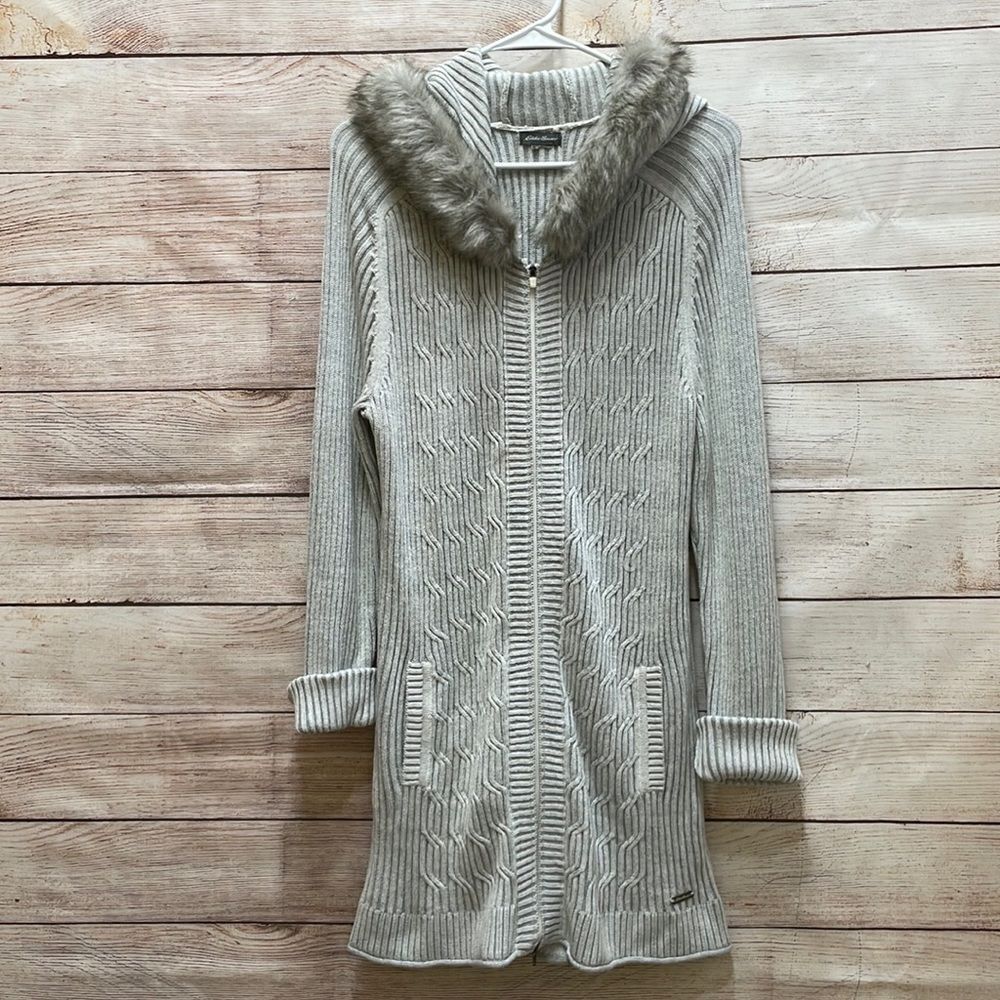 EDDIE BAUER CABLE KNIT SWEATER WITH DETACHABLE FAUX FUR COLLAR‎